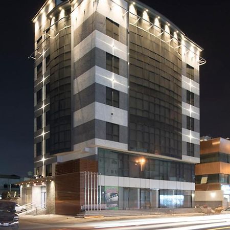 بلسم العائلة للوحدات السكنية المفروشة Family Balsam Furnished Units Jidda Exteriör bild
