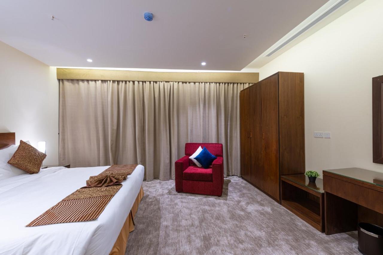 بلسم العائلة للوحدات السكنية المفروشة Family Balsam Furnished Units Jidda Exteriör bild