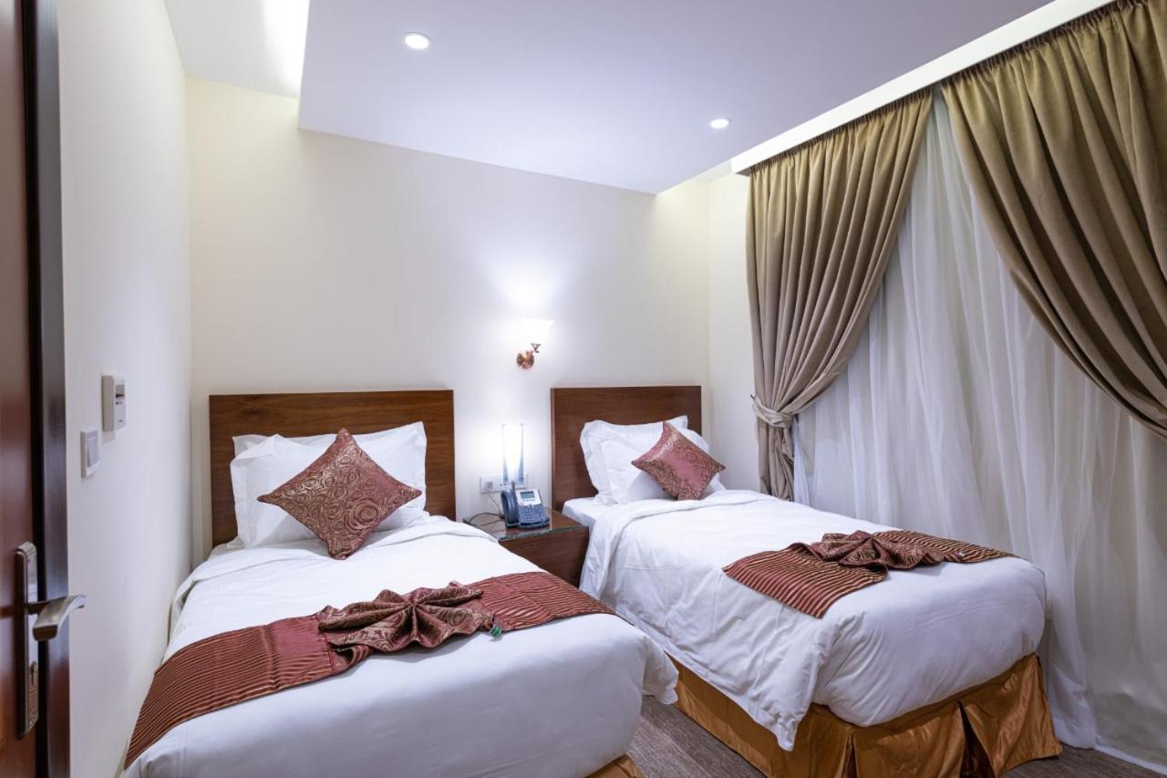 بلسم العائلة للوحدات السكنية المفروشة Family Balsam Furnished Units Jidda Exteriör bild